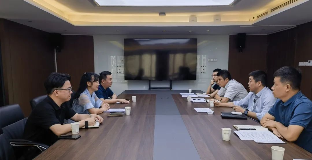 公司與經(jīng)開(kāi)渭北發(fā)展集團(tuán)、渭北建設(shè)集團(tuán)座談交流