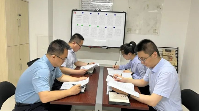 扶貧基金黨支部、第八黨支部、第四黨支部開展主題活動